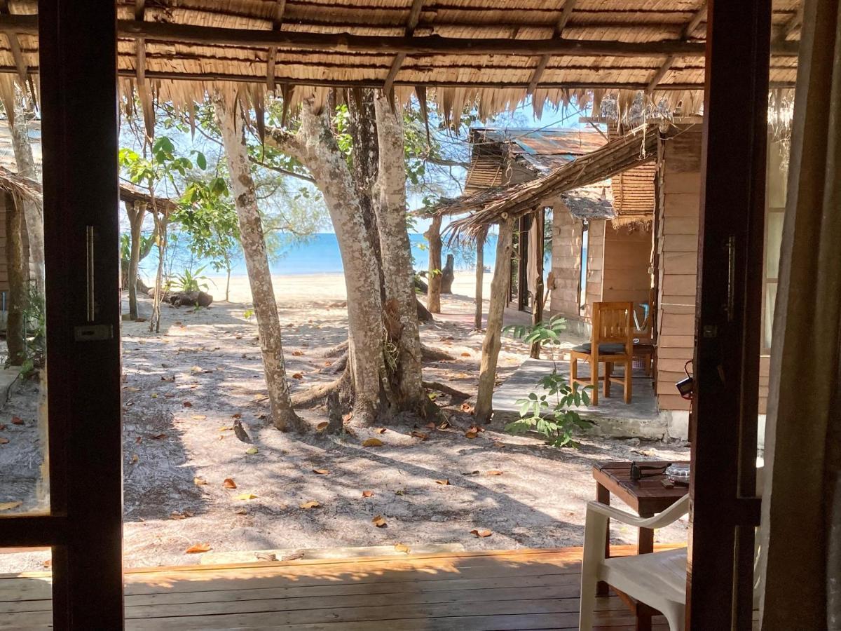 Hotel La Ong Lay Koh Phayam Exterior foto