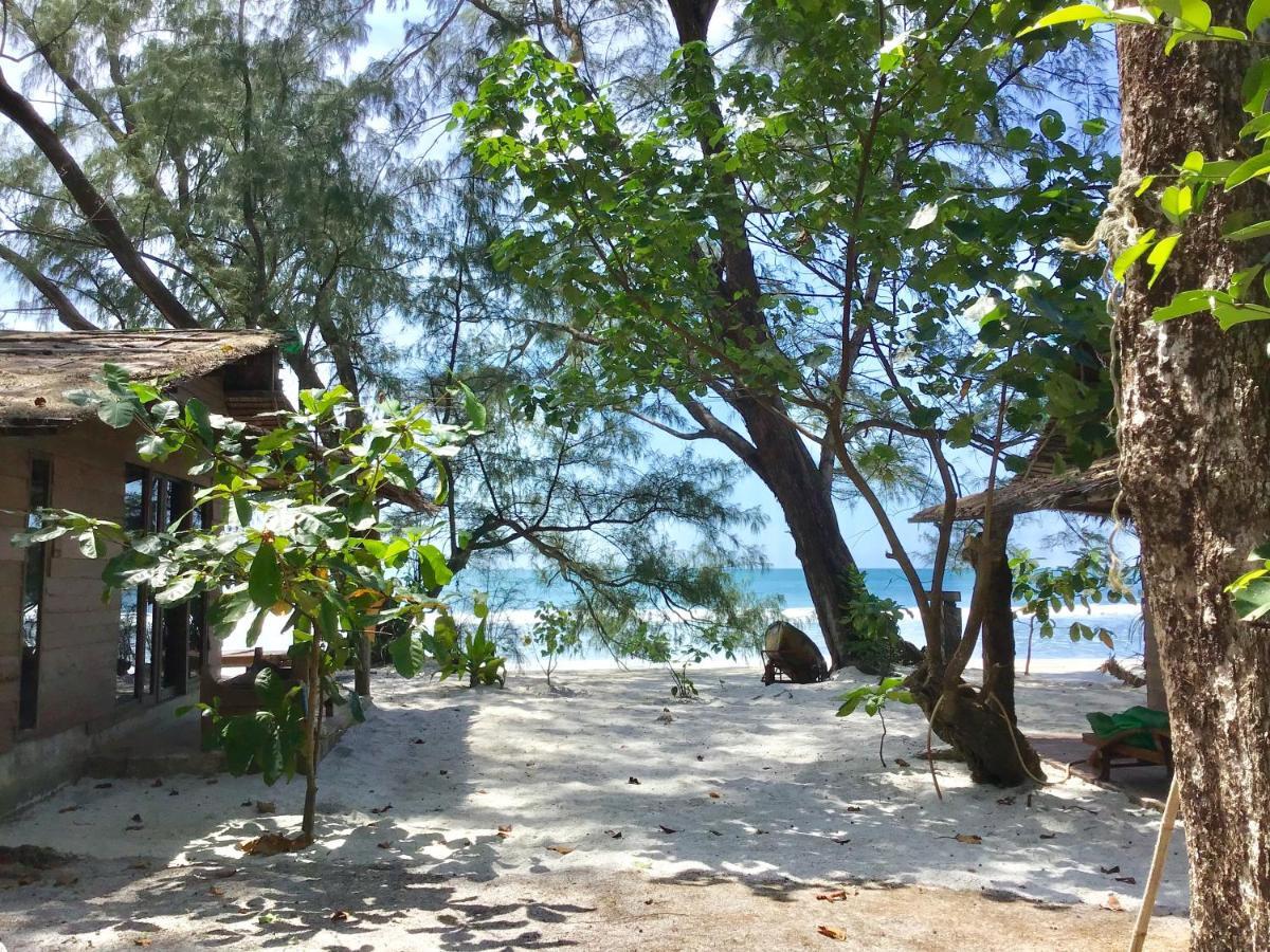 Hotel La Ong Lay Koh Phayam Exterior foto